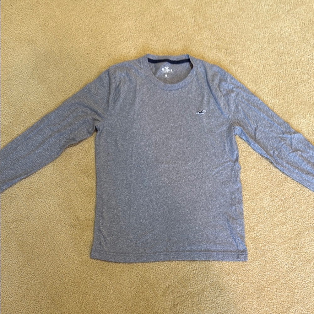 Hollister Gray Long Sleeve Tee